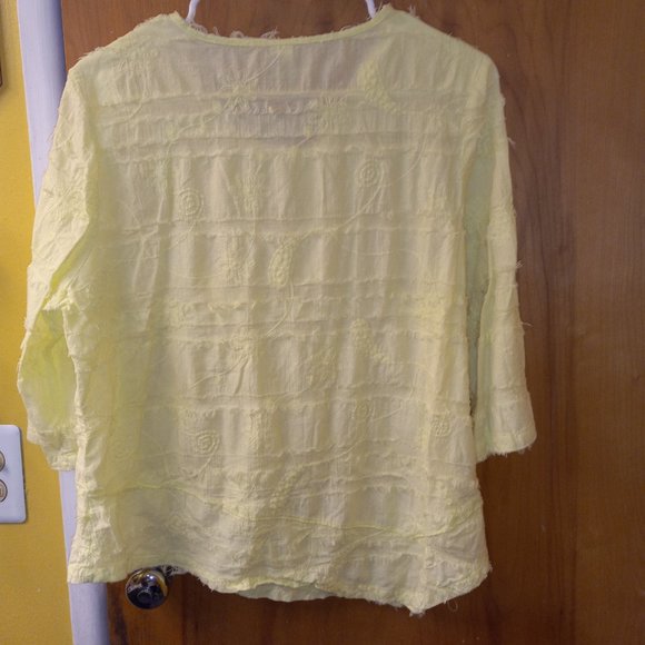 Lulu b blouse - Picture 3 of 4